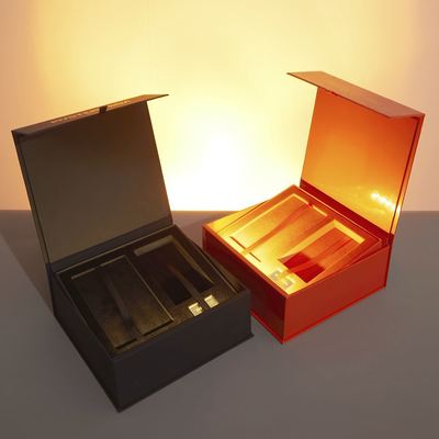 Luminous Composite Packaging Magnetic Closure Paperboard Display Box Luxury Gift Packaging Boxes