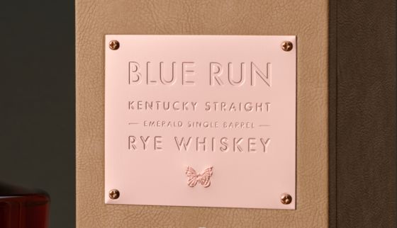 Custom Premium Wine Packaging Leather Box Unique Rotate Open Whiskey Wooden Heart Box With Window Metal Label