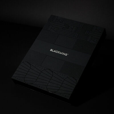 Custom Luxury Matte Black Foam Insert Magnetic Paper Gift Box Clamshell Fliptop Folding Rigid Packaging Boxes