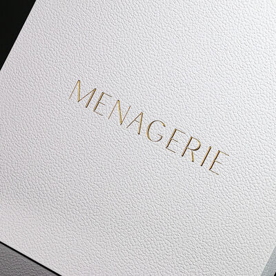 Elegant Magnetic Texured Flip Top Rigid Paper Cardboard Packaging Gift Set Box for Wine Bottles with Ribbon