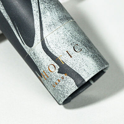 Luxury Cardboard Tube Packaging For Safe Product Transport Food Grade Kraft Tubes Oil Bottle Packaging with Foil Stamping