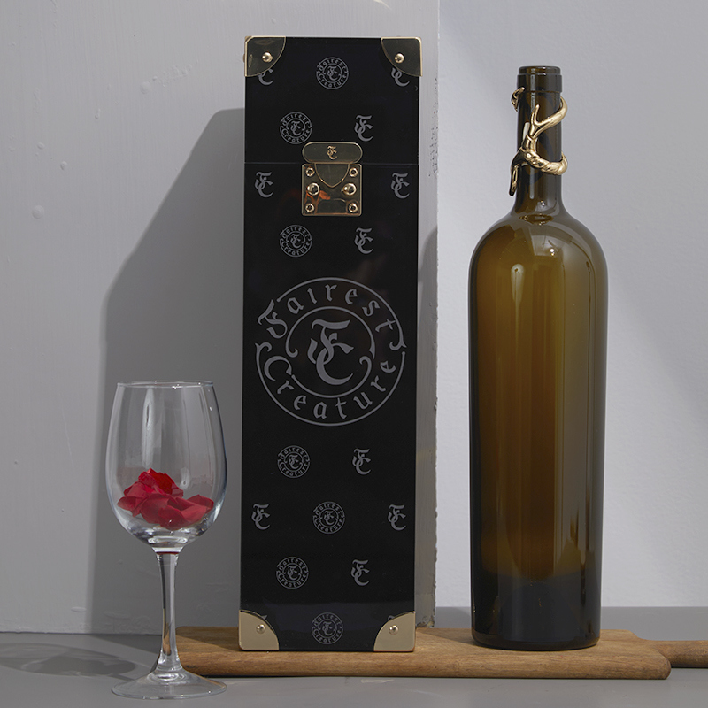 Black Acrylic Lid Hinge Base Magnetic Wine Packaging Box With Golden Lock Button