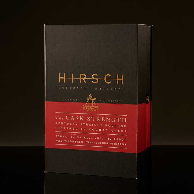 Luxury Clamshell Wine Packaging Box Magnetic Rigid Cardboard Paper Whiskey Gift Box